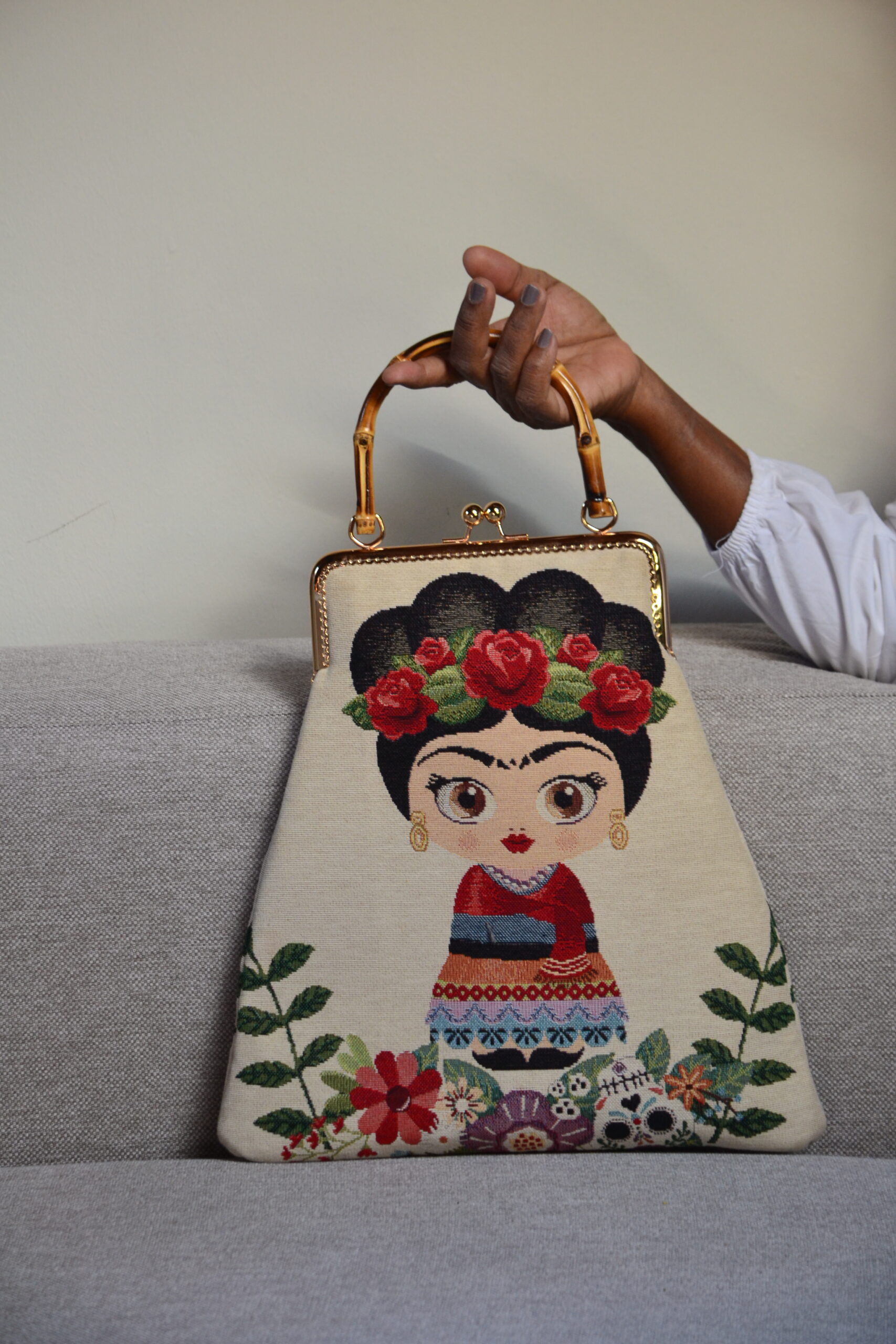 Borsa artigianale in tessuto "Frida's Essence"